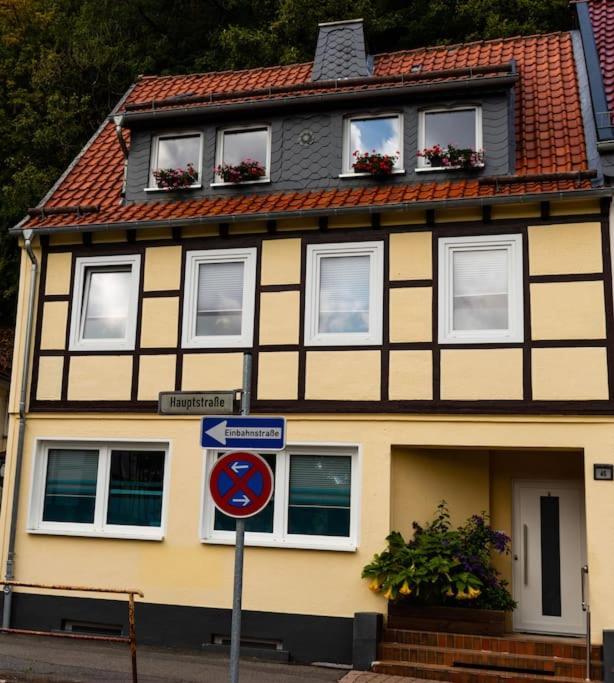 Stadt-Ferienwohnung Mit 55 M² Fuer 2 Erw. Personen Und Kind Bis 3 Jahren Bad Lauterberg Exterior photo